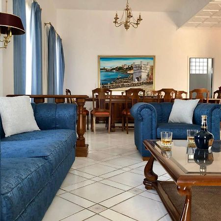 Villa Andros Epoque Livádhia エクステリア 写真