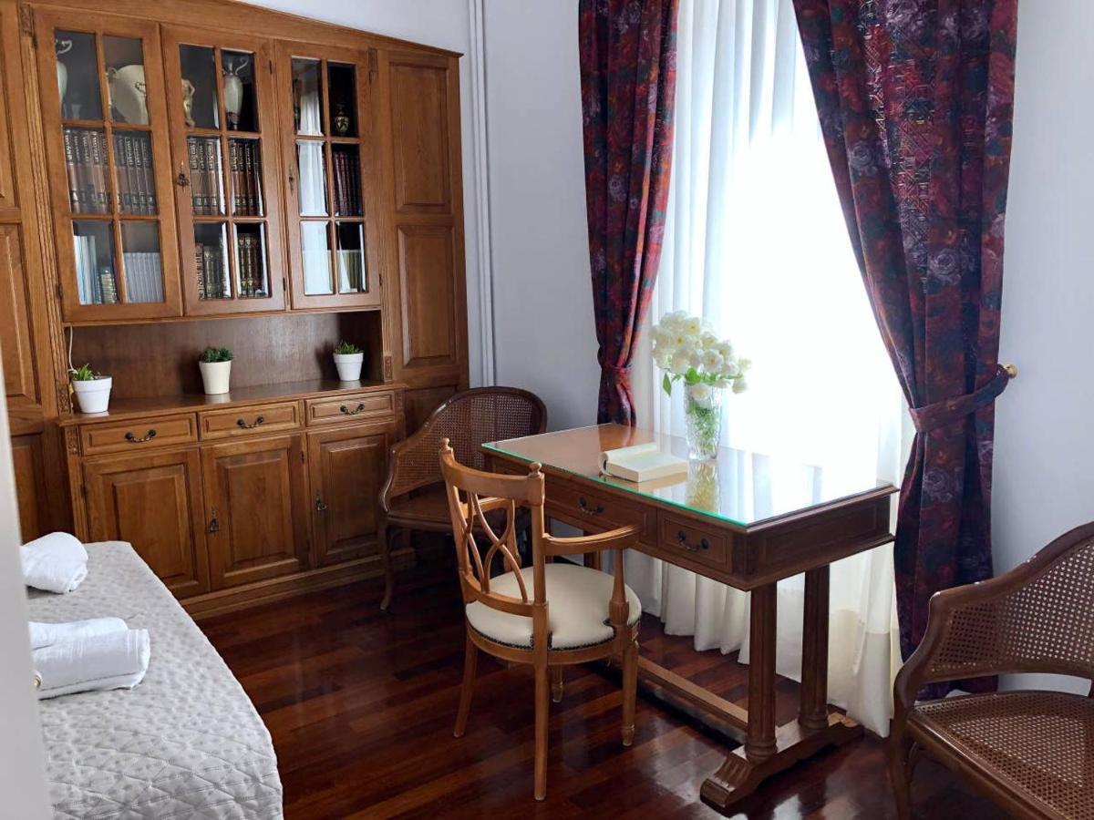 Villa Andros Epoque Livádhia エクステリア 写真